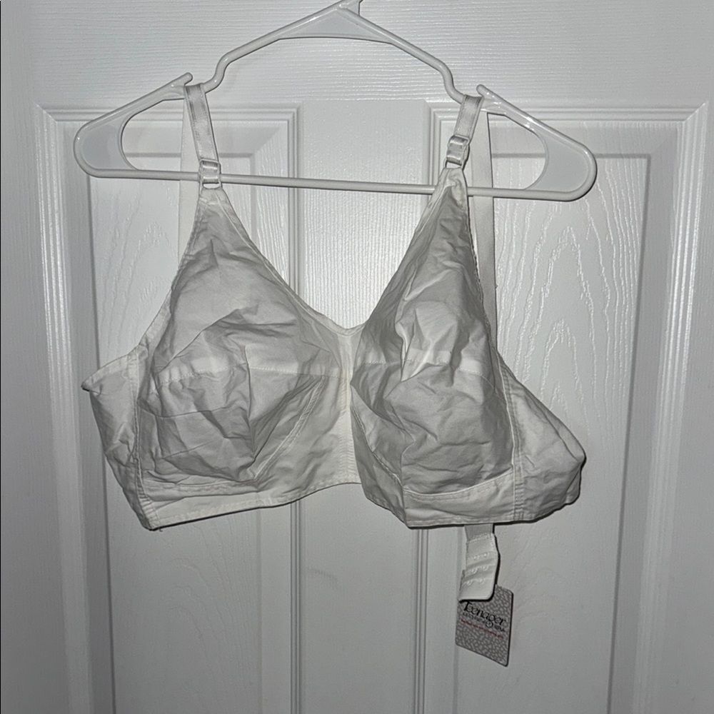Womens White Full Coverage Bra with Wide elastic Straps 42 D NWT